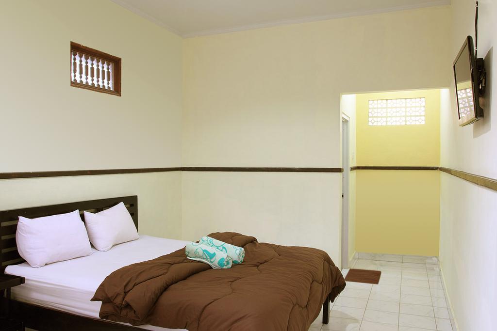 Cinthya Guest House Legian Δωμάτιο φωτογραφία