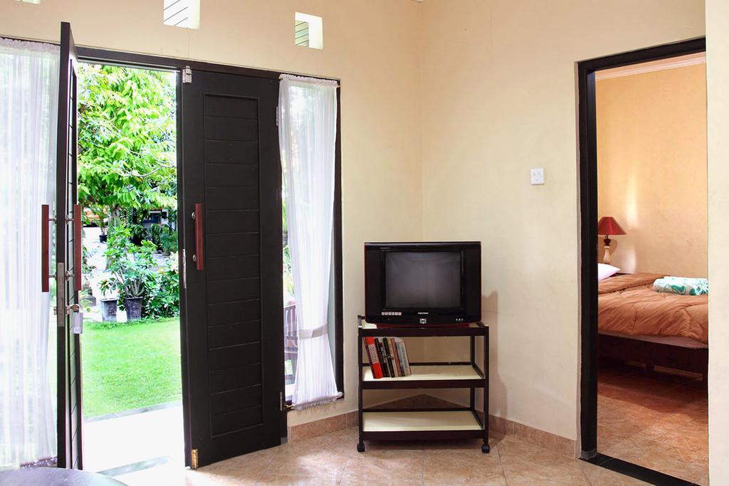 Cinthya Guest House Legian Δωμάτιο φωτογραφία